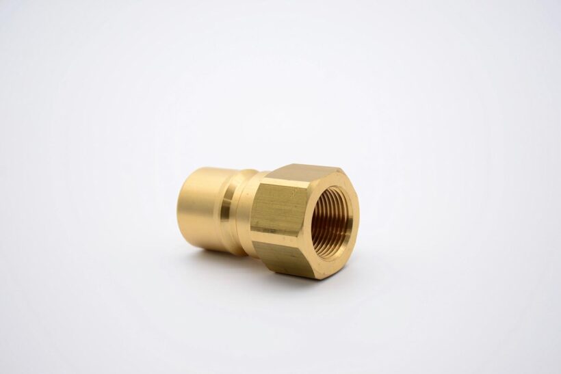 Brass ISO B Valved Plug BSP